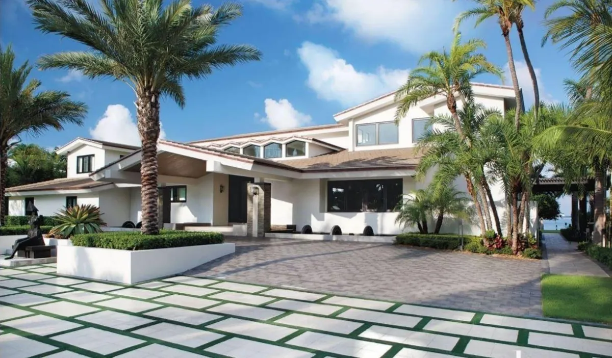 Stuv-Driveway-Artificial-Grass