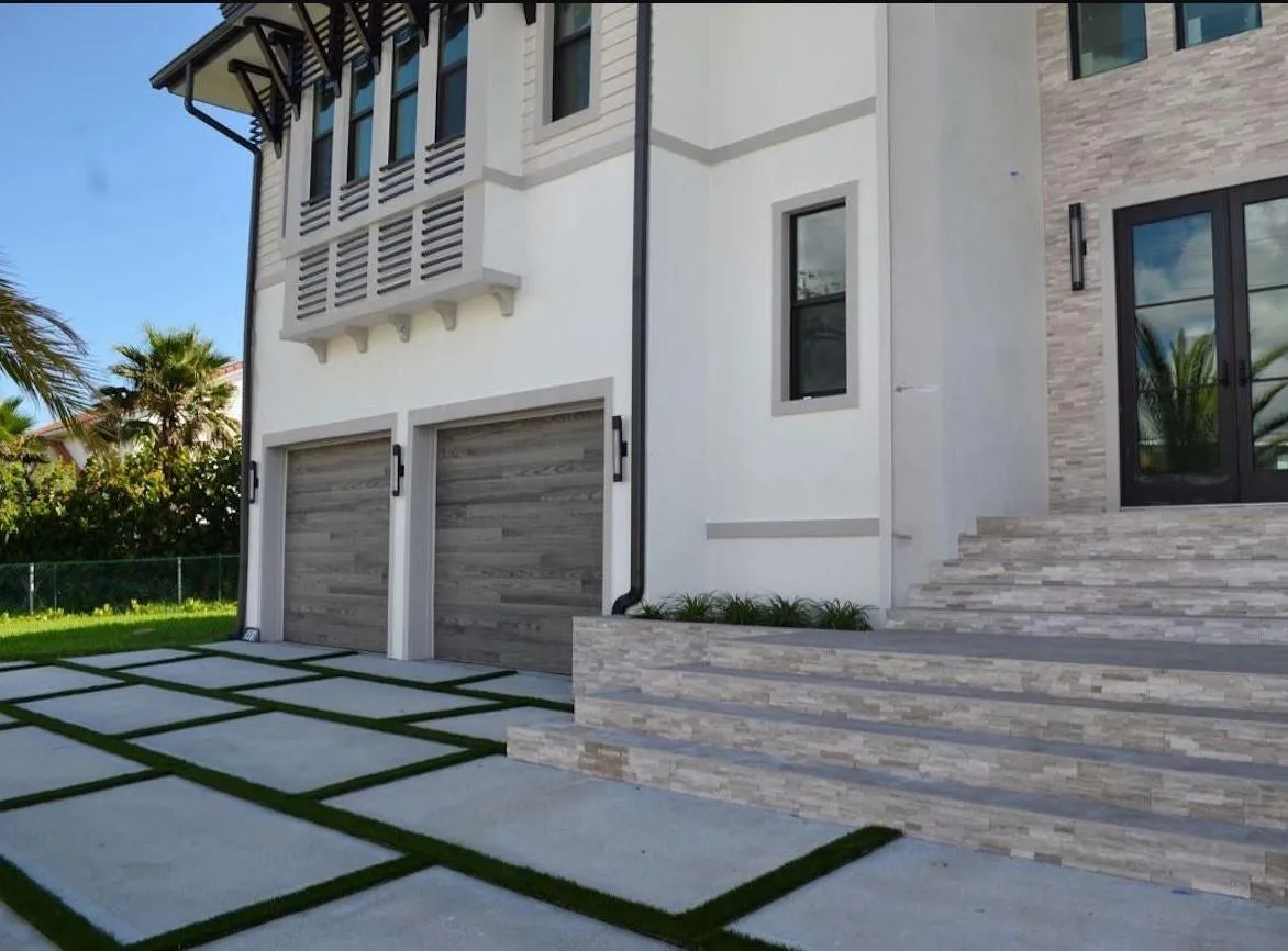 Stuv-Driveway-Artificial-Grass