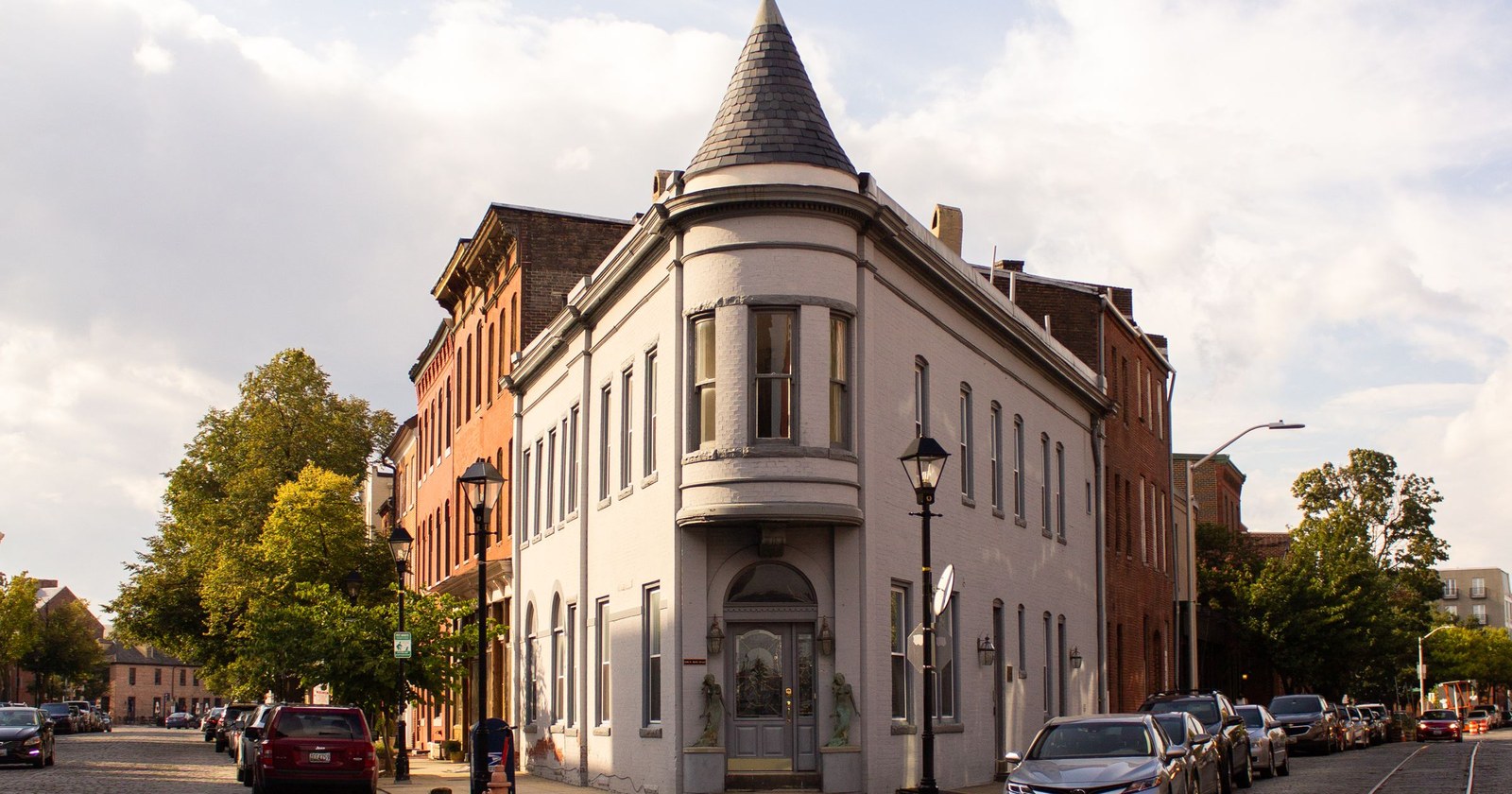 Accredited Investor Real Estate in Maryland: How SEC-Regulated Private Lending Works