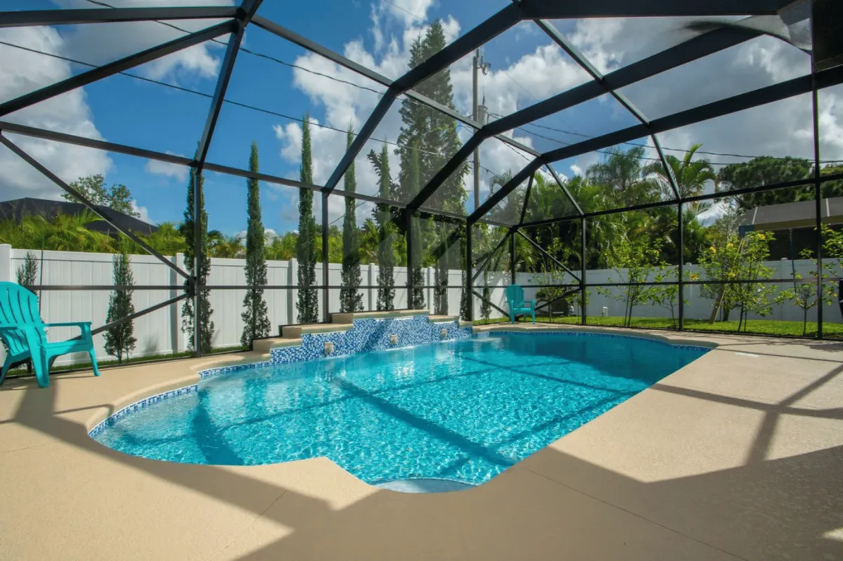 Pool enclosure screened Ft Lauderdale, FL