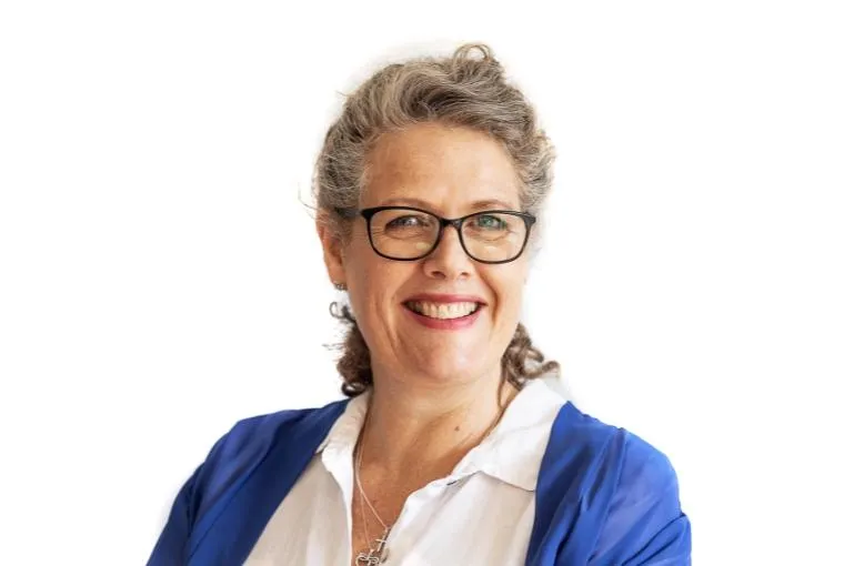 How Often Should Agents Refresh Their Headshots?