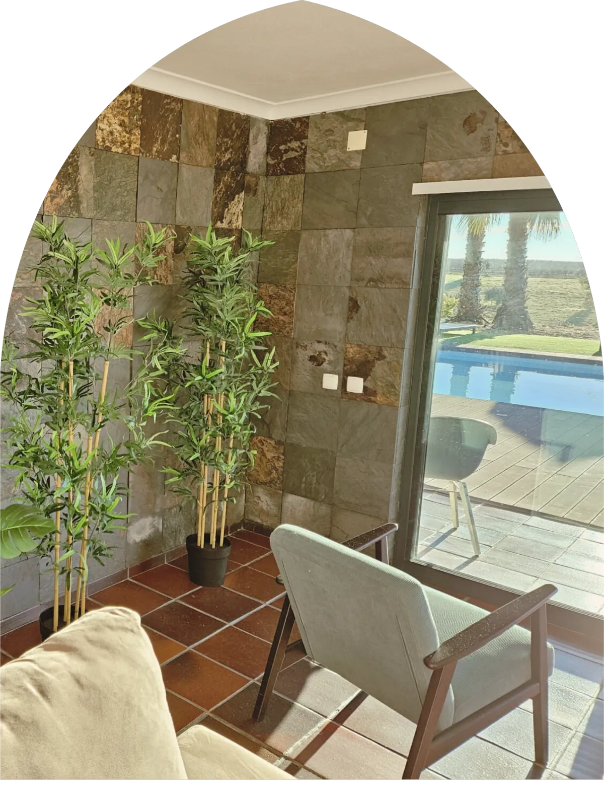 Sala espaçosa e acolhedora no Monte da Figueira Brava
