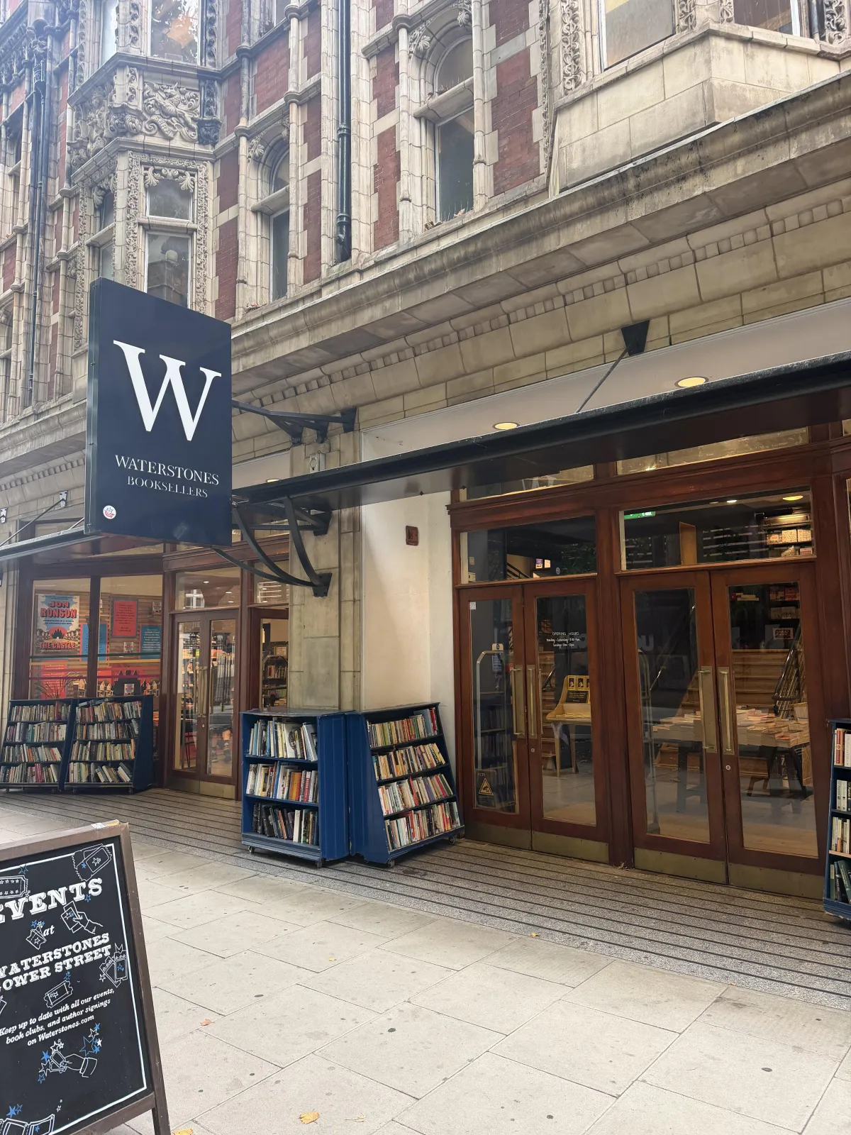 Waterstones London