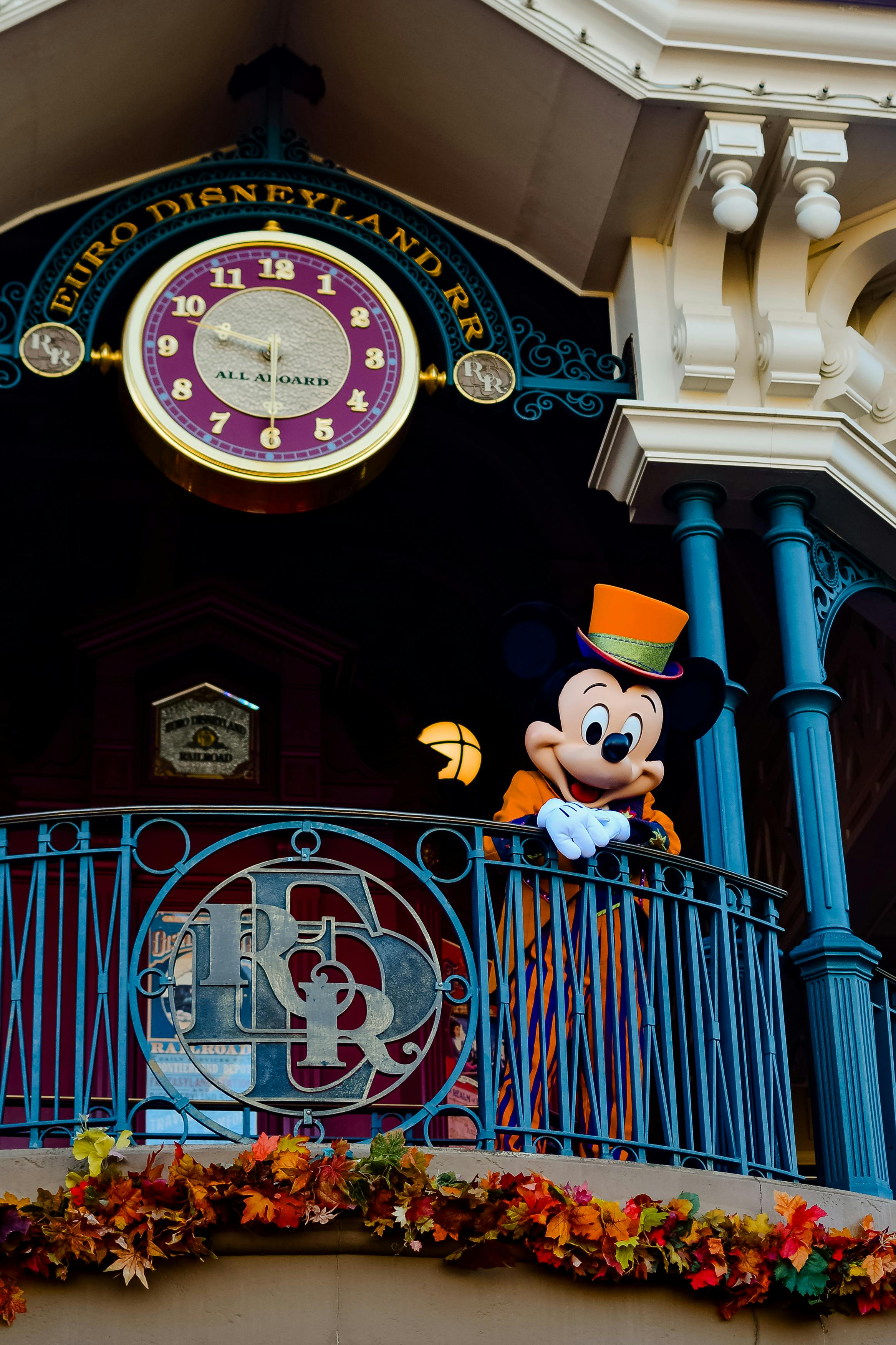 Photo by  Photo by Vinícius Vieira ft: https://www.pexels.com/photo/mickey-mouse-celebrates-fall-at-disneyland-paris-35176172/