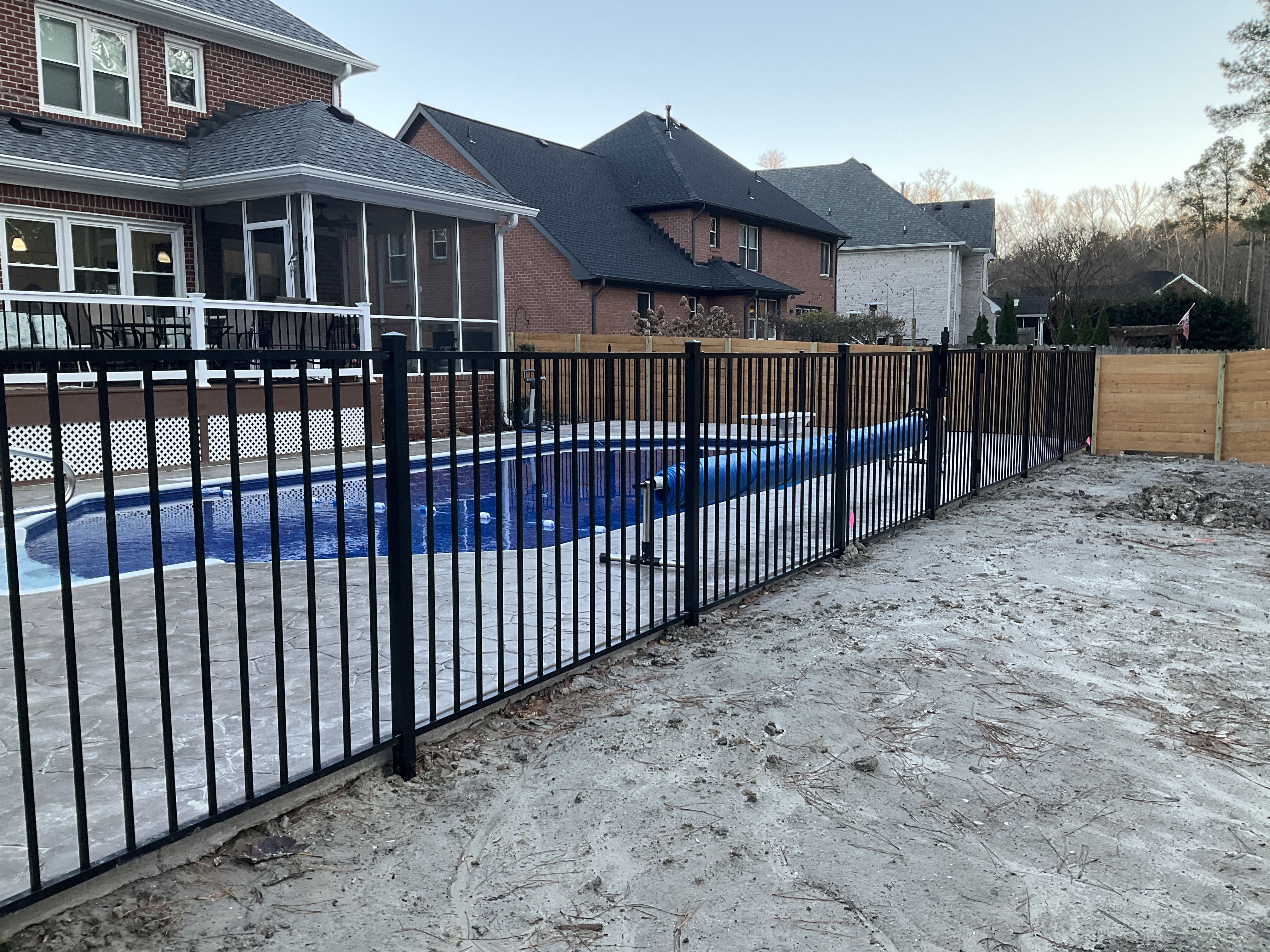 metal fence installation Covington KY