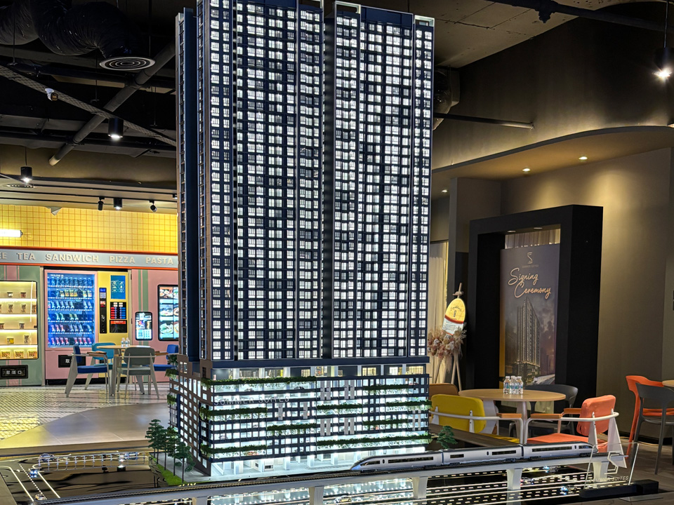 Summer Suites Model