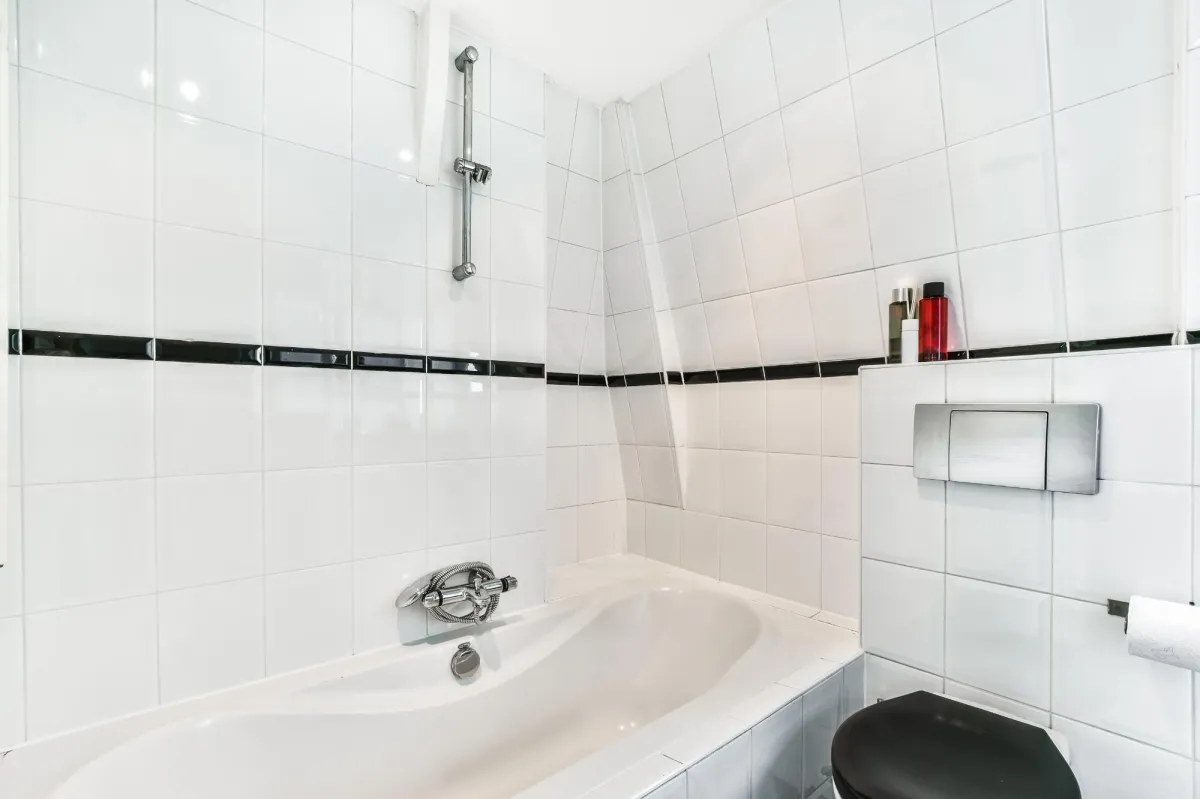 bathtub refinishing services