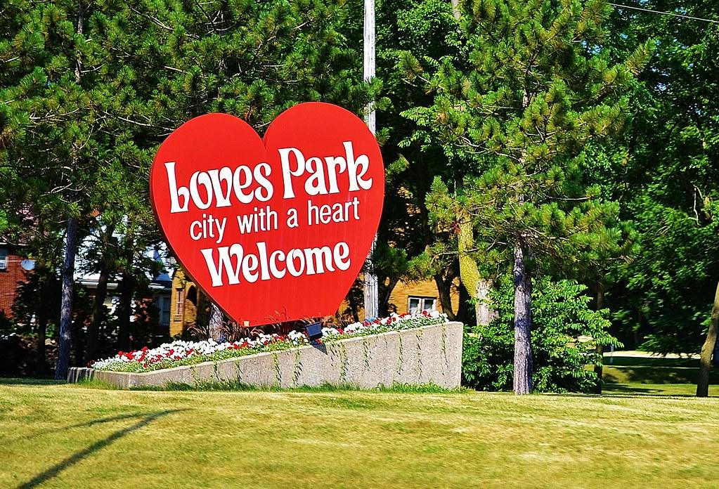 Machesney Park, IL welcome sign – Warner Roofing and Restoration provides roofing, siding, and storm damage services in the Machesney Park area