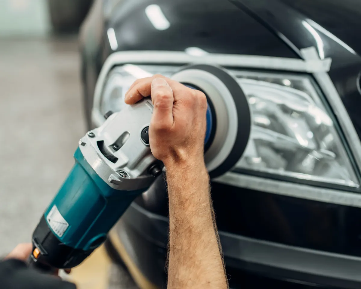 Headlight oxidation removal in Davis, CA by Vic’s Auto Detailing