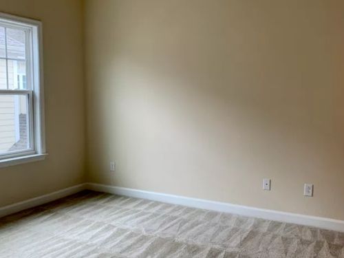 {{ custom_values.service_1 }} in {{custom_values.biz_area_1})