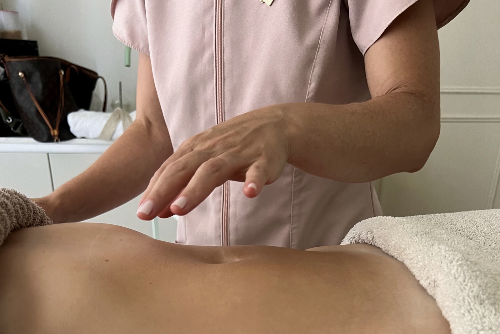 What Is Manual Lymphatic Drainage? A Therapist's Explanation