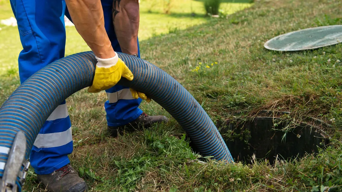 how to know when septic tank needs pumping