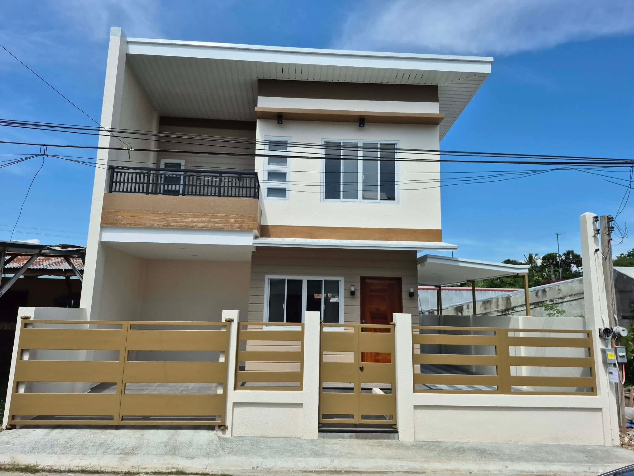 4-storey Semi-ridge Home with pool in Xavier Estates