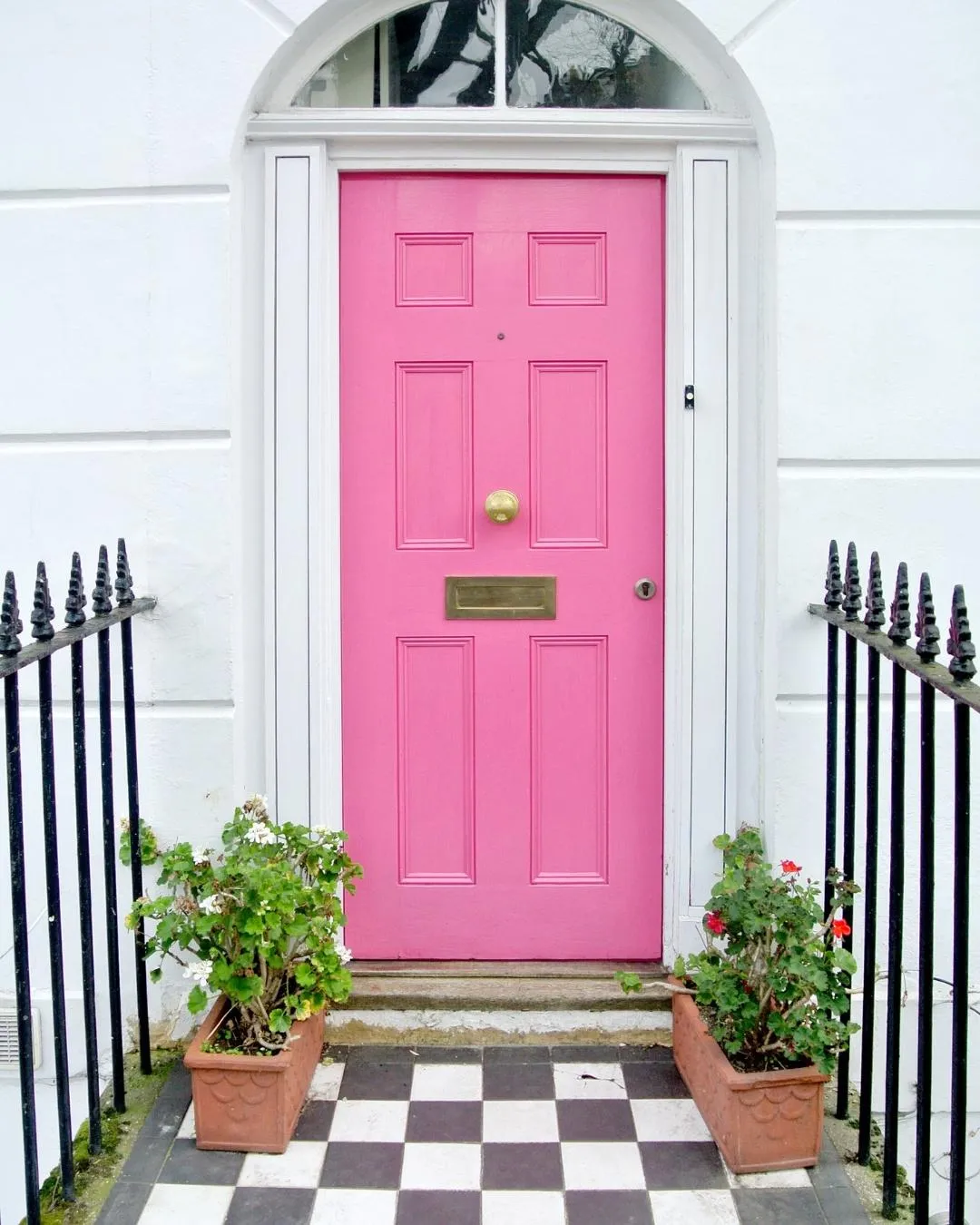 pink door