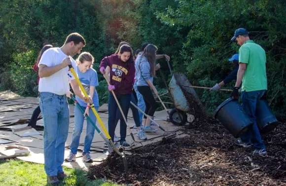 Dads Making a Difference: Get Involved in a Local Service Project