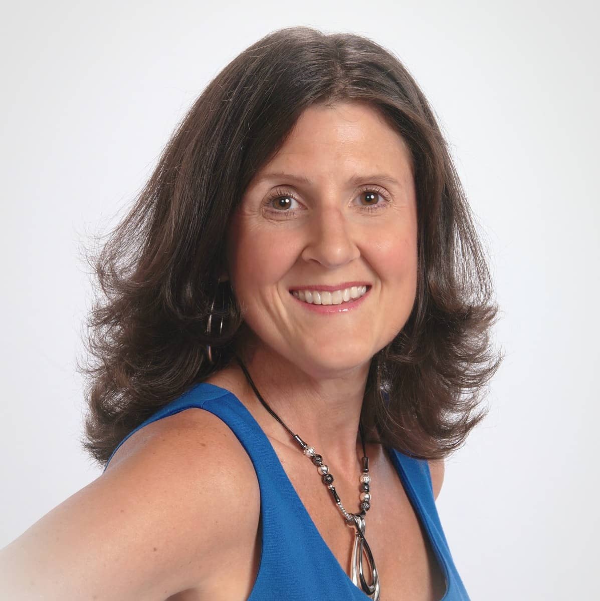 Catherine DeGeorge, 5-Star Host'r Coach and STR design strategist