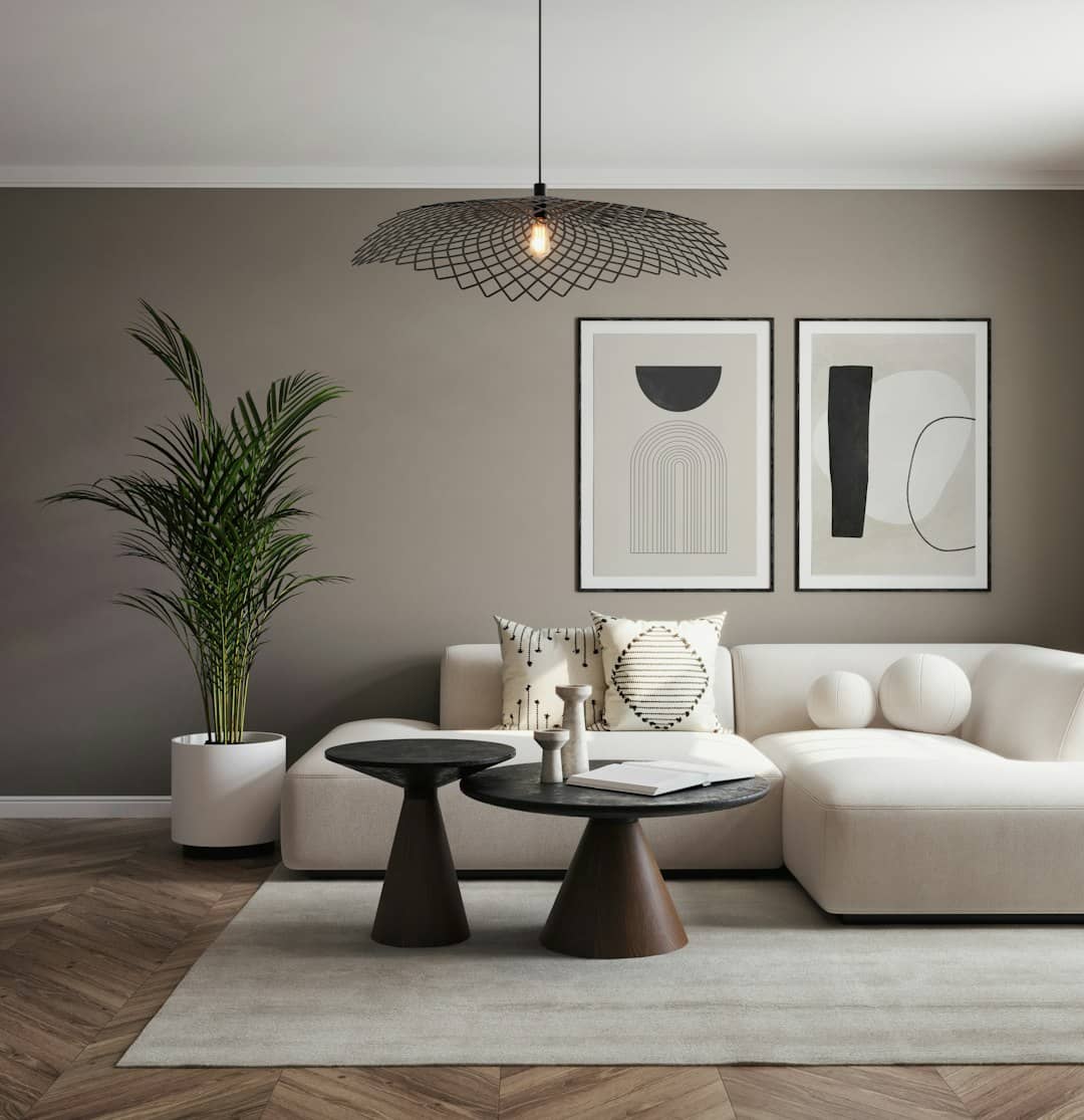 Beautifully styled short-term rental interior designed using Marriott-grade hospitality principles and the 5-Star Host'r Strategic Design framework