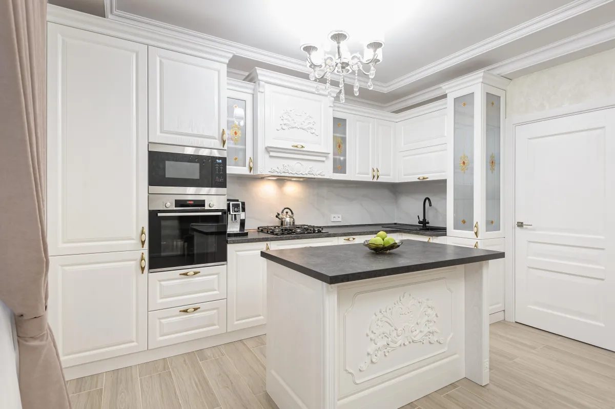 white-luxury-modern-kitchen-with-island