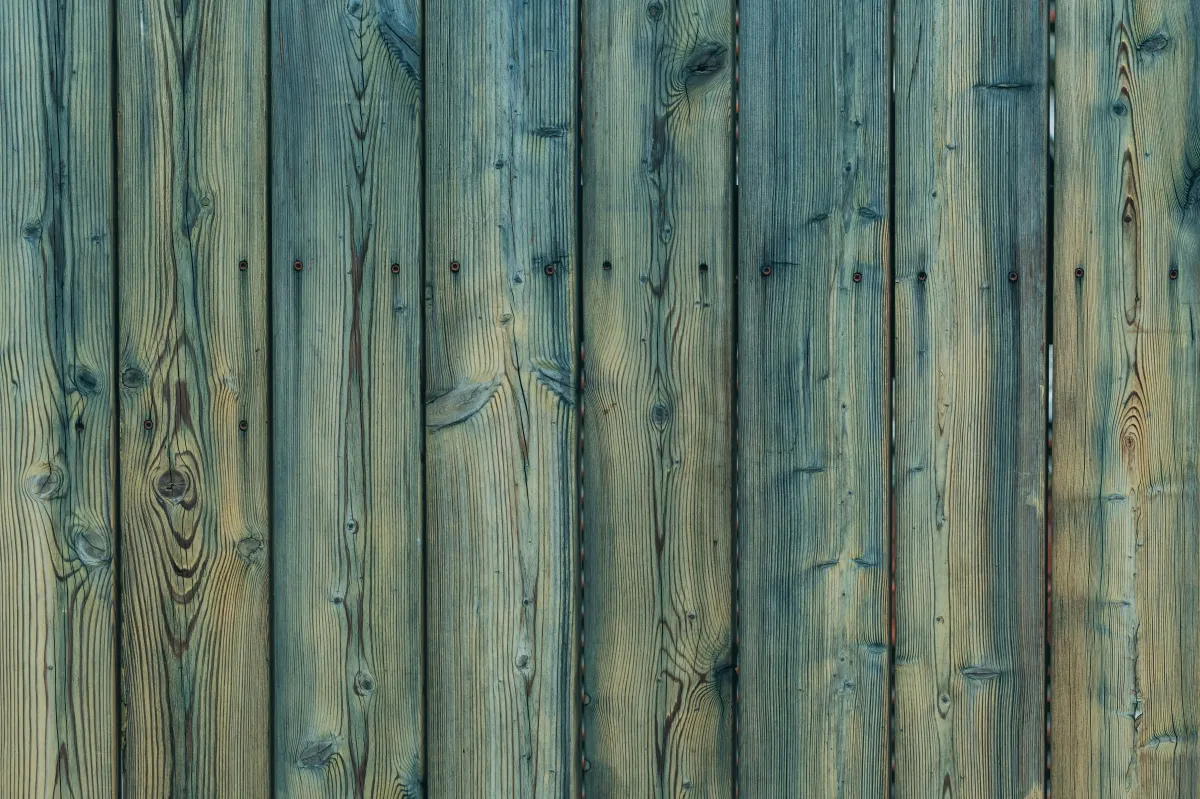 wooden-timber-plank-fence