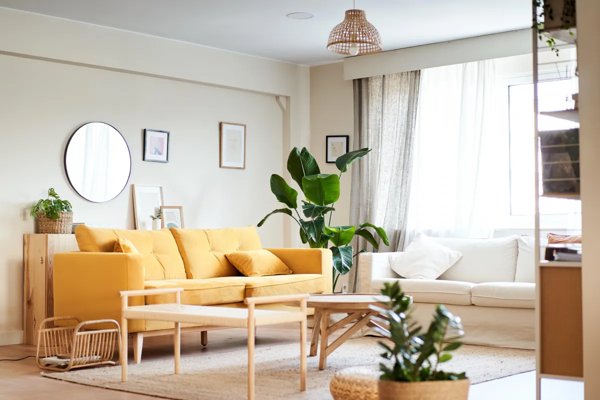 interior-of-modern-and-elegant-dining-room