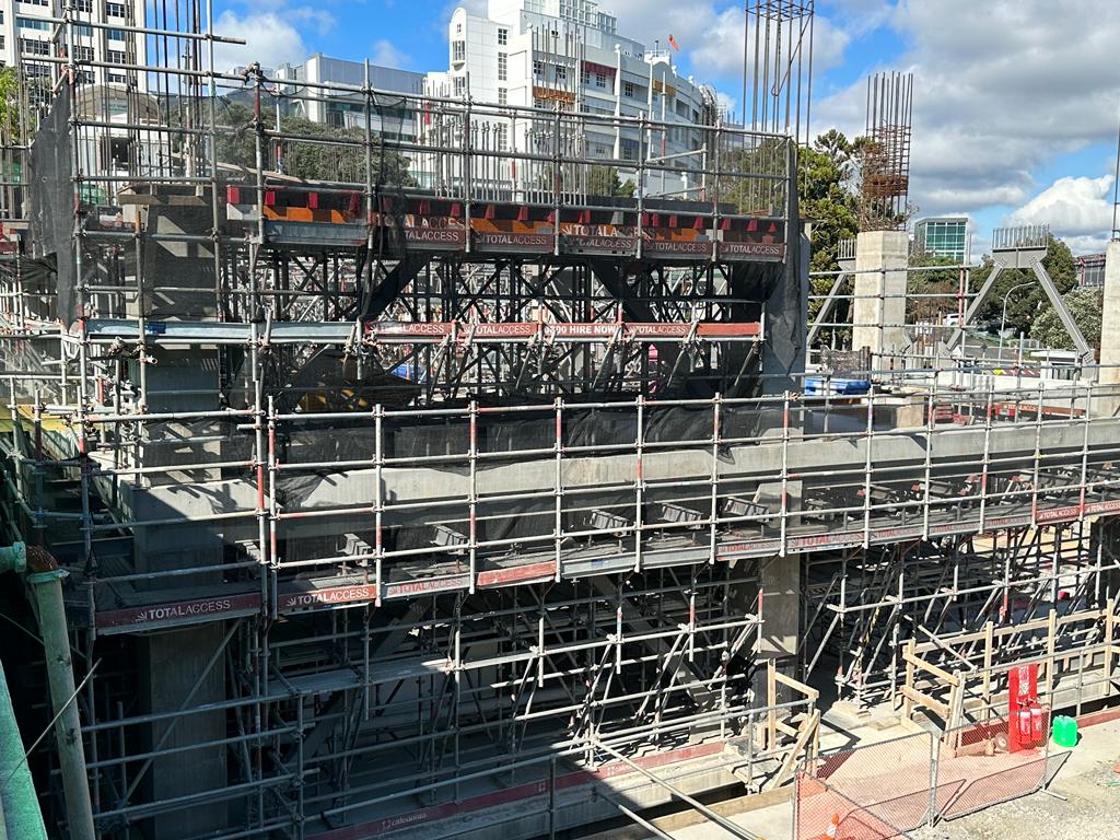 Temporary support propping and shoring system