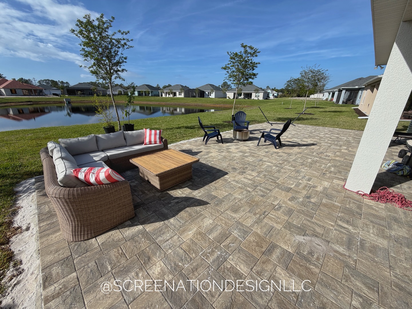 Outdoor paver patio and screen enclosure in Davenport FL