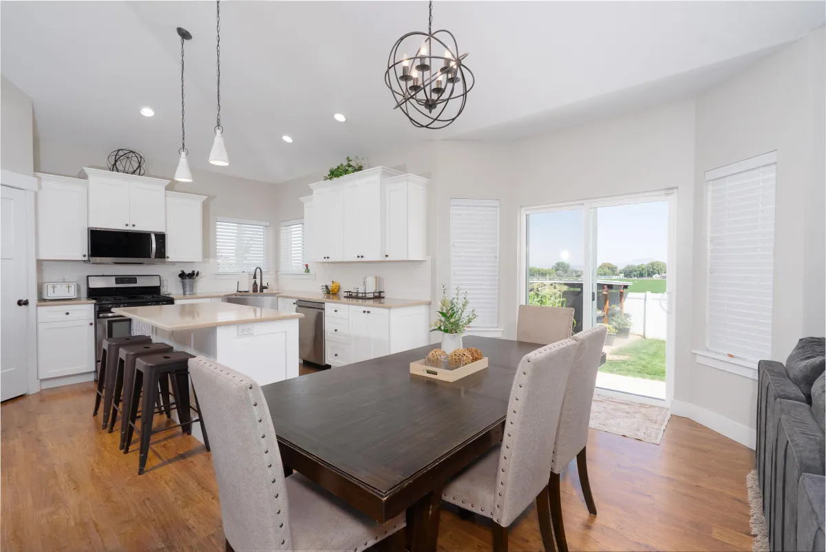 vernal utah real estate photography photographer videographer videography bathroom photos bathroom natural light flash