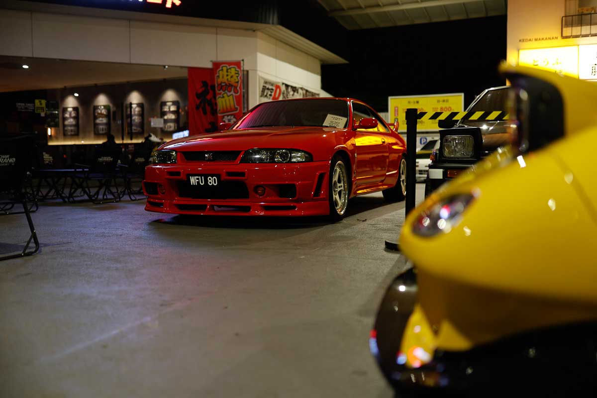 red nissan silva s14