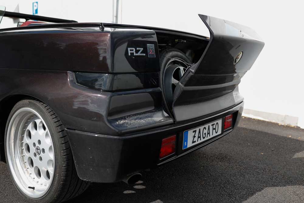 The trunk of a Alfa Romeo RZ