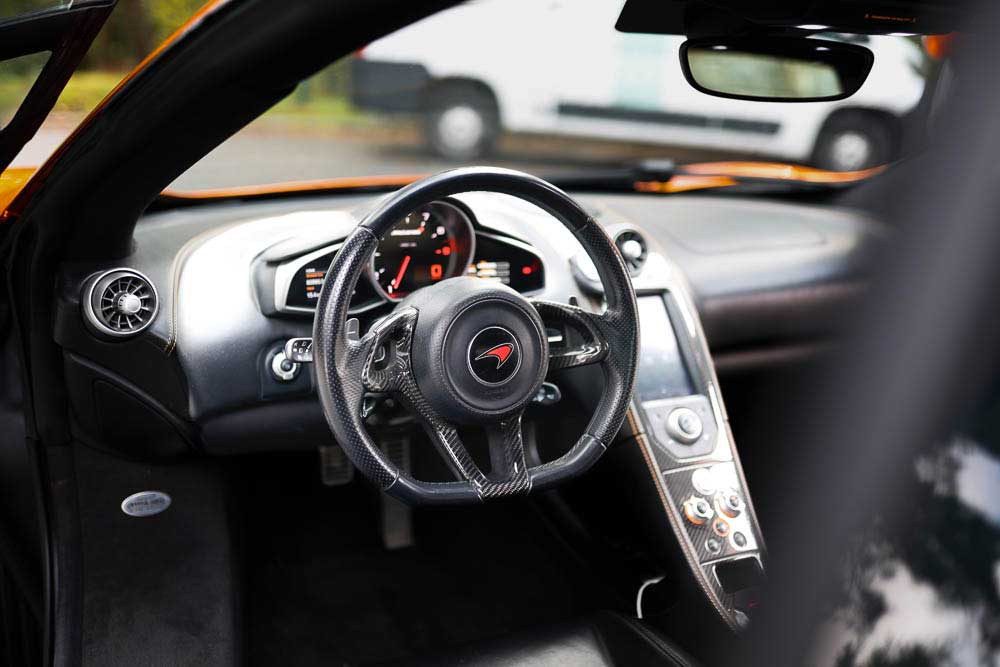 steeringwheel of a Mclaren mp4-12c