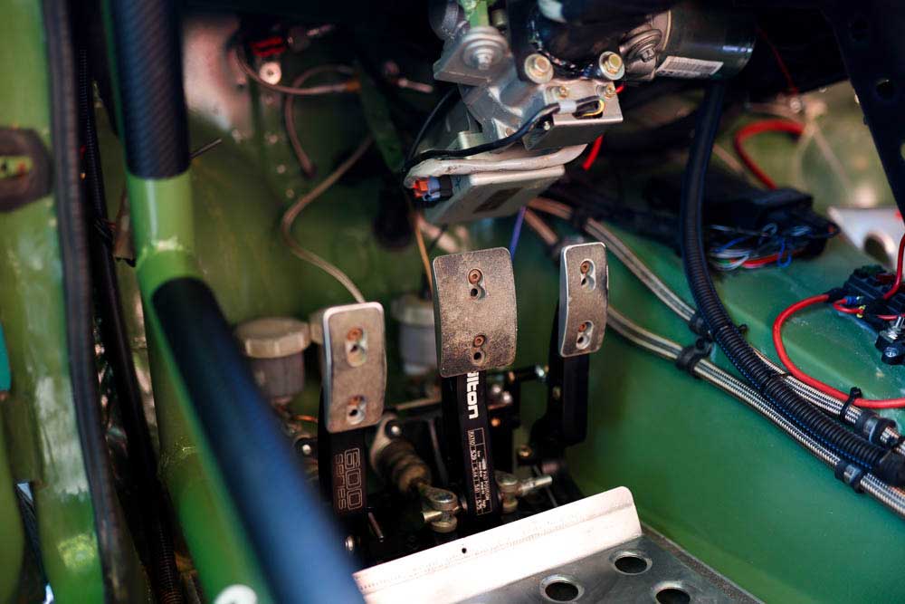 the standing padels in a renovated 1970´s ford escort