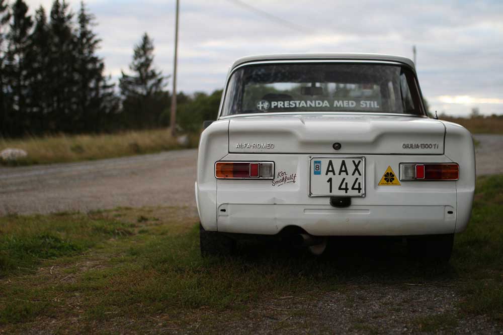 the behind of a alfa giulia 1300 ti 