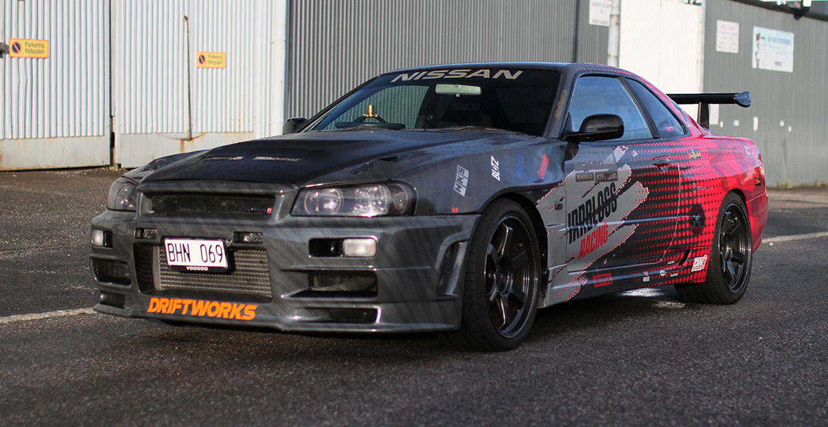 nissan r34 in the streets