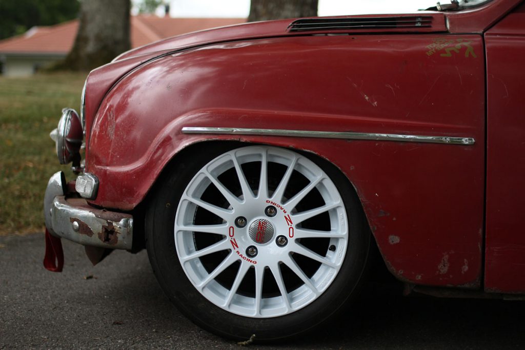 the saab96 profil with oz rims