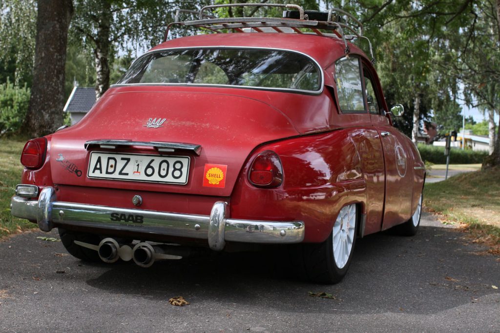 the rear of saab 96 