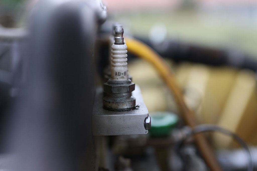 sparkplugg of a saab 96