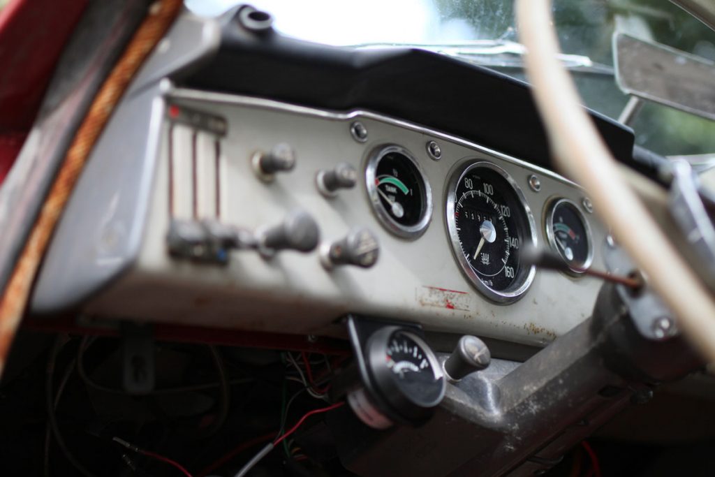speedometer on a saab 96