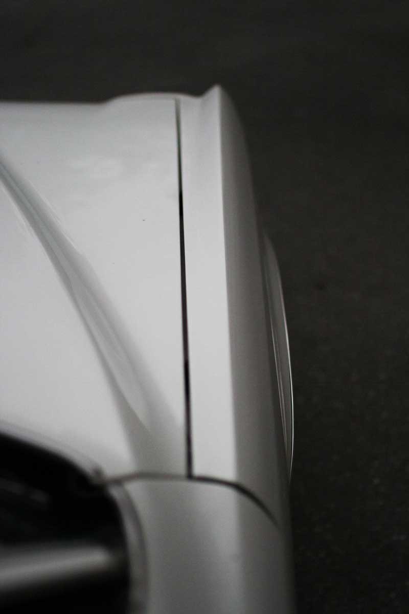 the right fender of the pontiac grand am