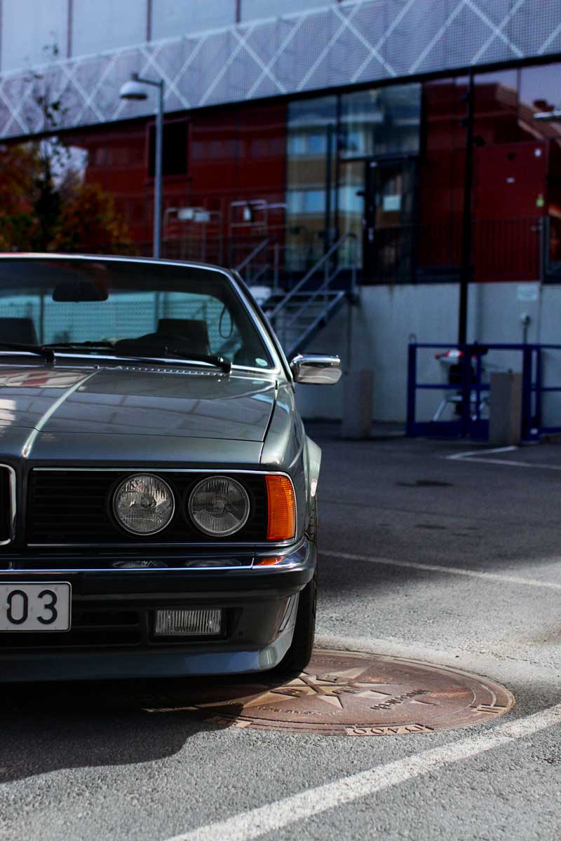 The left headlight of a Bmw 65 csi 