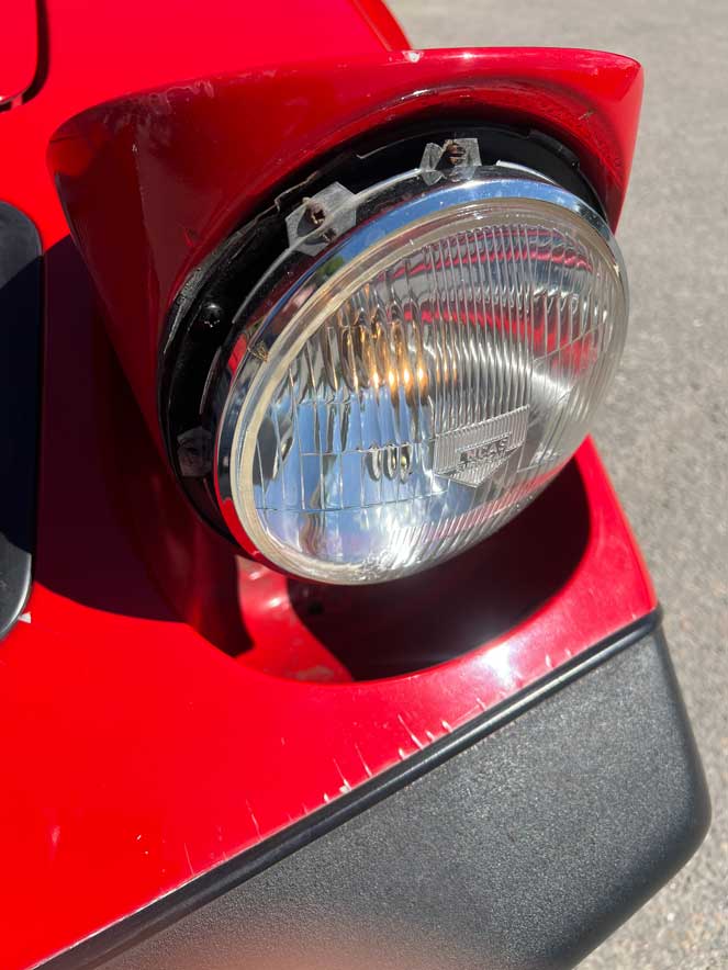 sex headlights on a alfa Romeo rz 