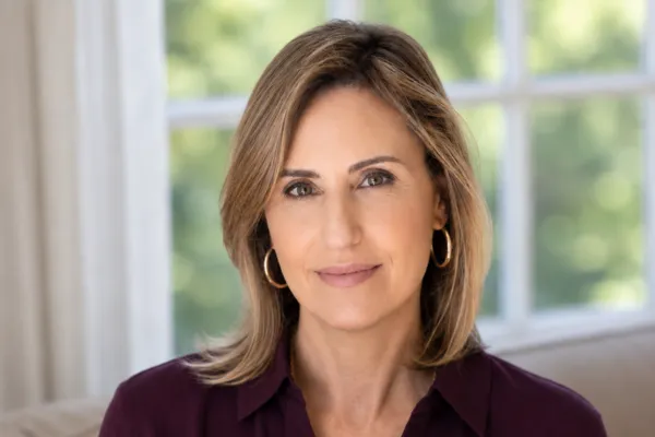 Registered Dietitian Ava Safir explaining why digestion changes during perimenopause and menopause.