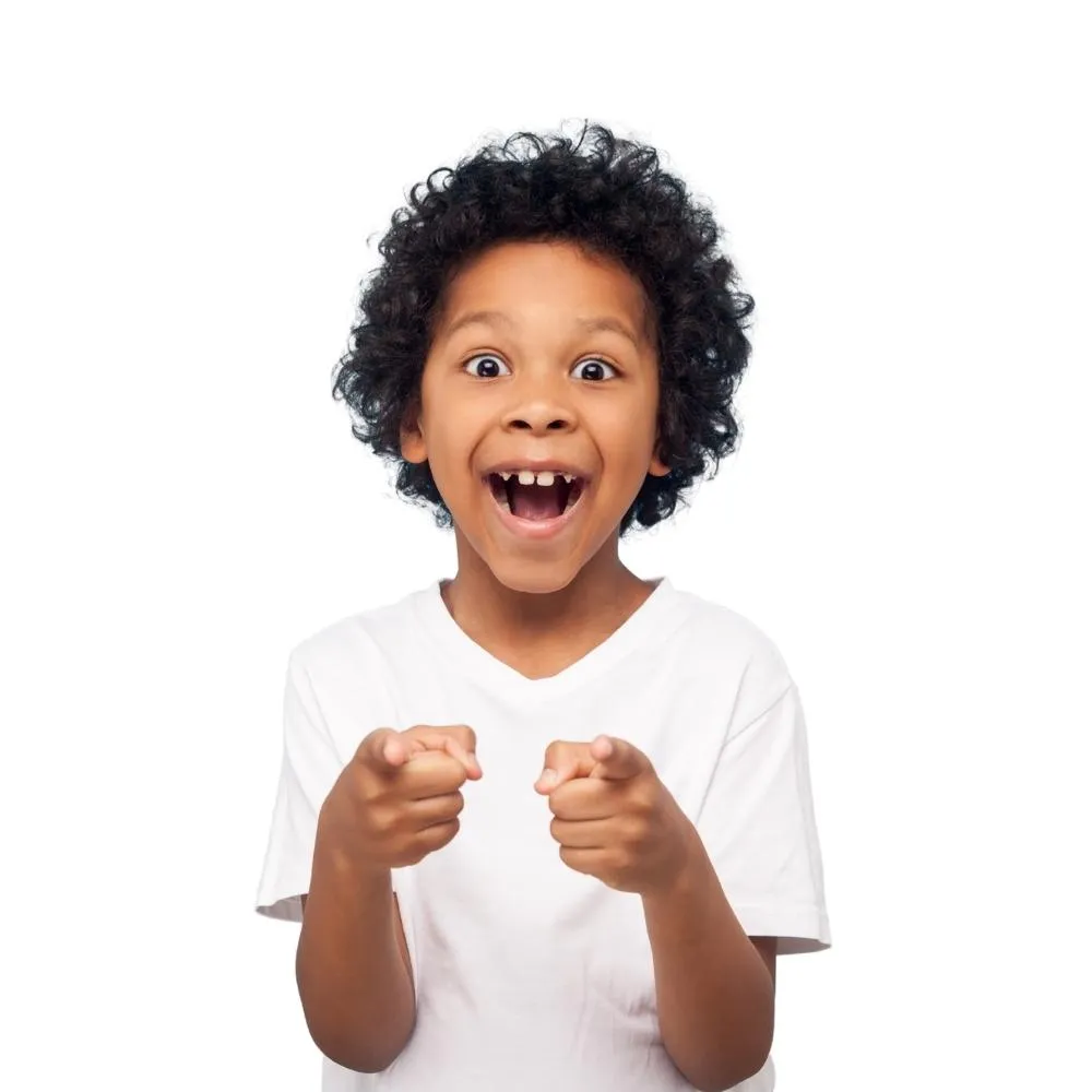 Junge zeigt auf dich