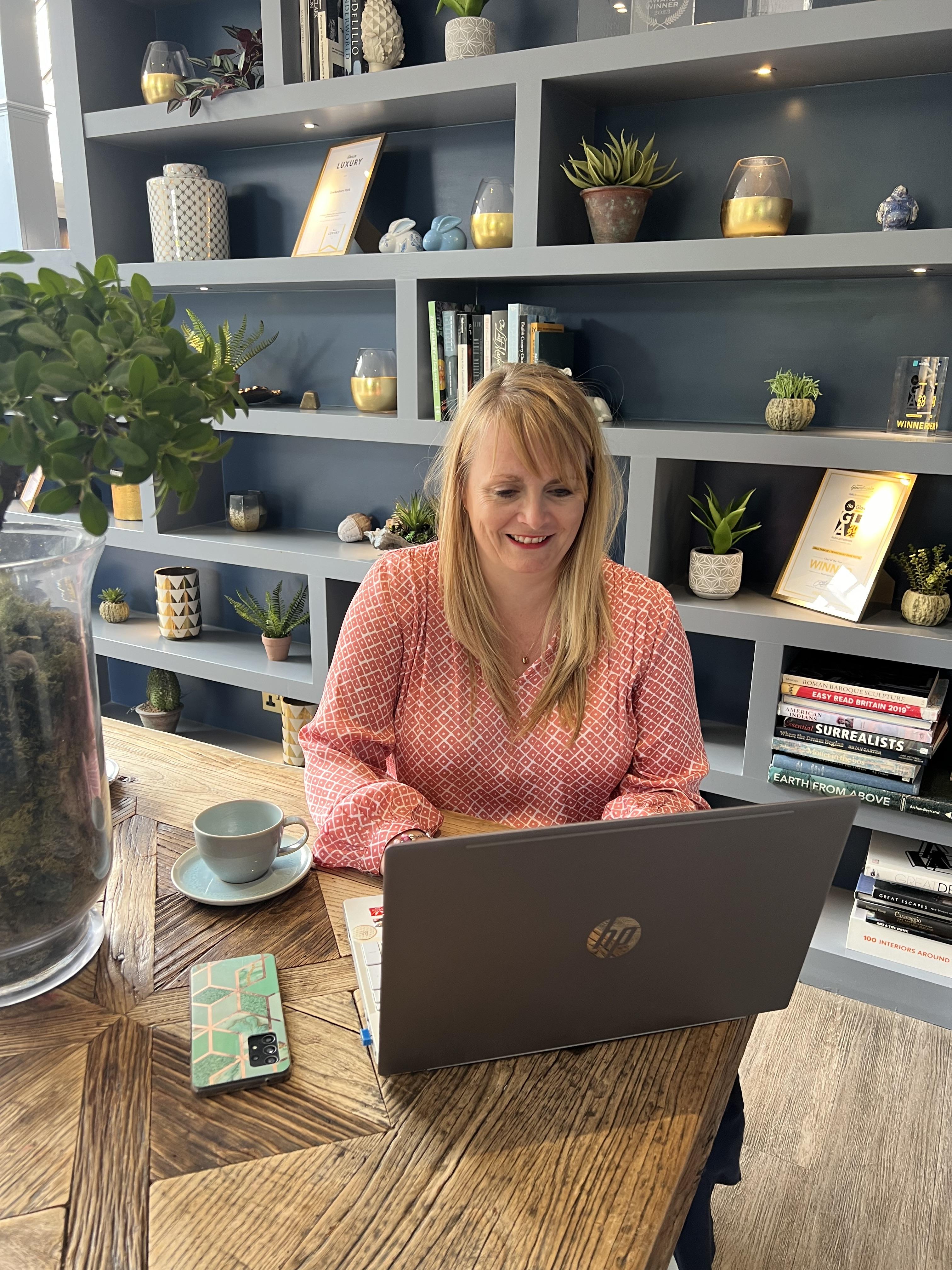 Author Paula