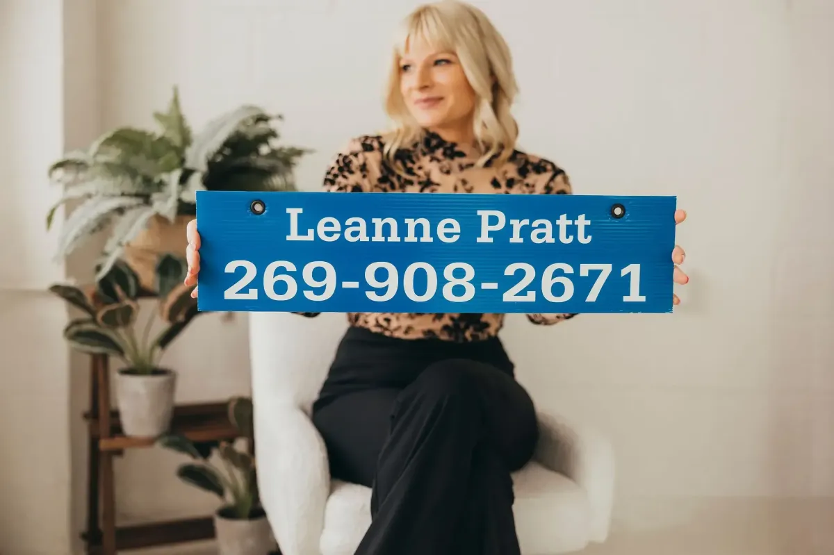 Bellabay Realty Leanne Pratt Logo