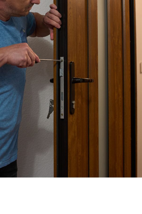 Fixing Squeaky Doors, Loose Handles & Other Winter Wear