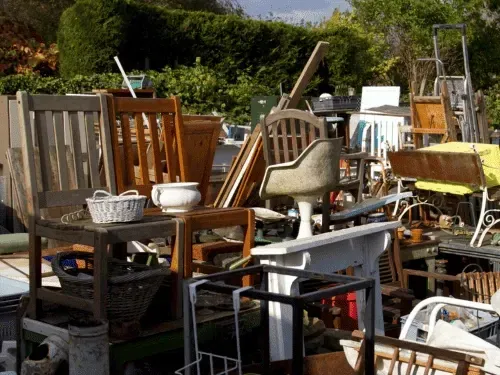 Professional trash hauling and moving box removal service in Kennesaw GA.