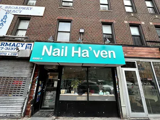 CASE: Nail Ha'ven - Hannah Ngo