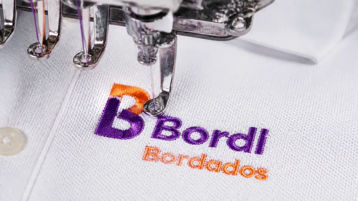 7 Errores que estás cometiendo con tus uniformes bordados (y cómo arreglarlos)