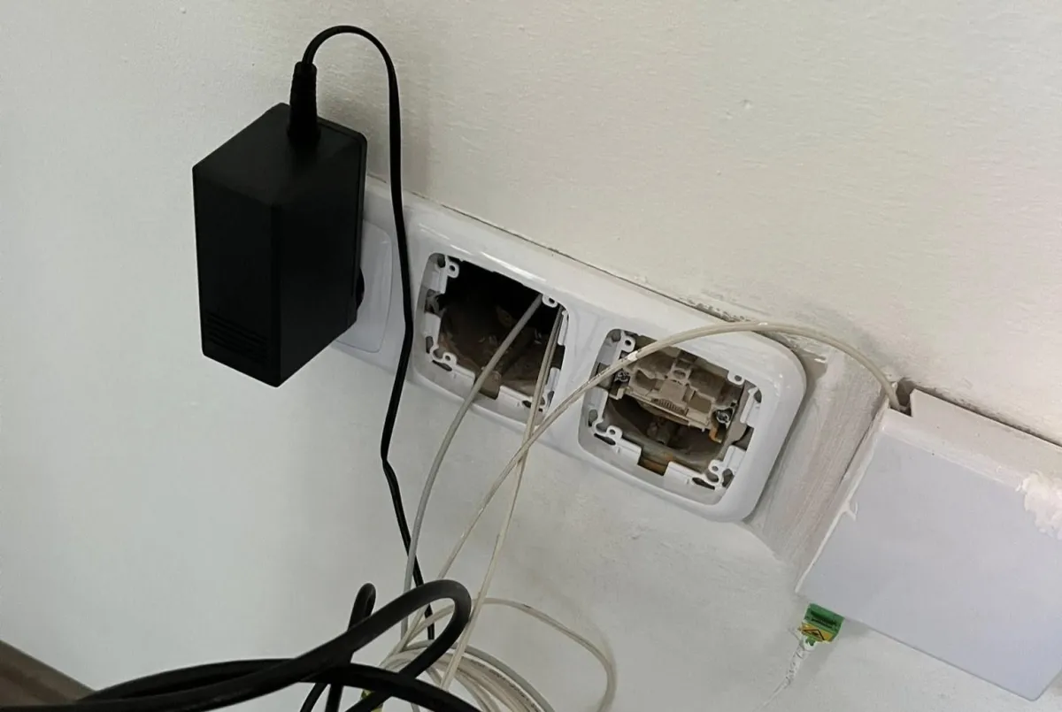 white and black electric wires