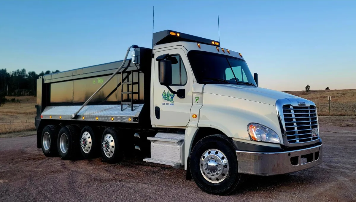605 Trucking, 18 ton truck